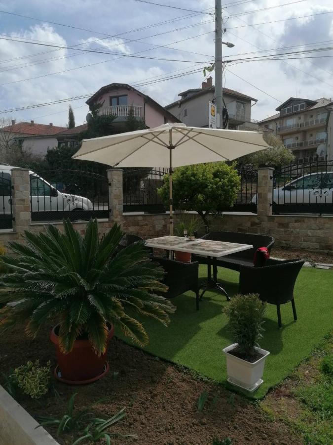 Apartments Dona Chernomorets Exterior photo