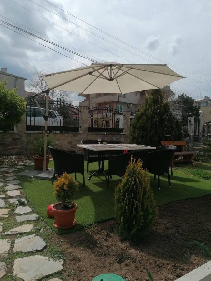 Apartments Dona Chernomorets Exterior photo